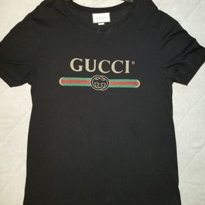 Gucci tshirt size medium